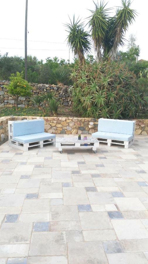 Casale Diletta Bed & Breakfast Castiadas Exterior photo